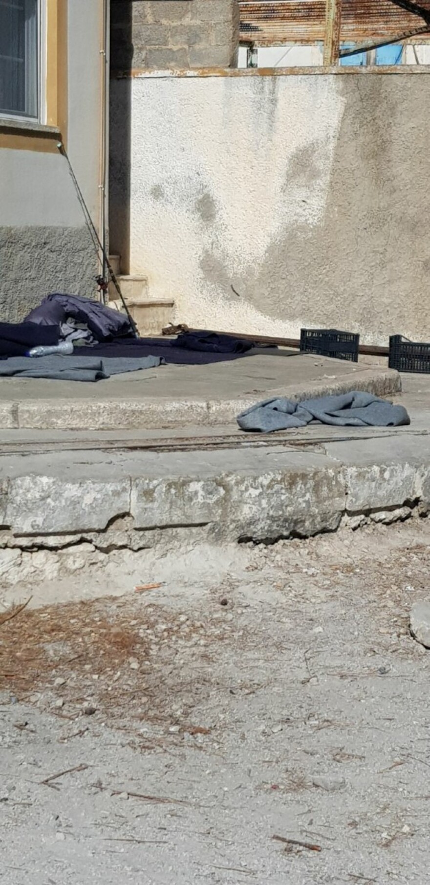 ΠΟΕΔΗΝ: Στο ψυχιατρείο Λέρου οι 154 ασθενείς ζουν μαζί με 1.500 πρόσφυγες και μετανάστες