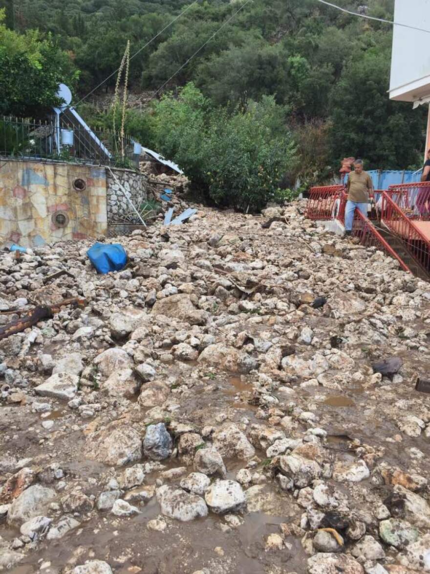 Καιρός: Η κακοκαιρία «σαρώνει» με καταστροφές σε όλη τη χώρα