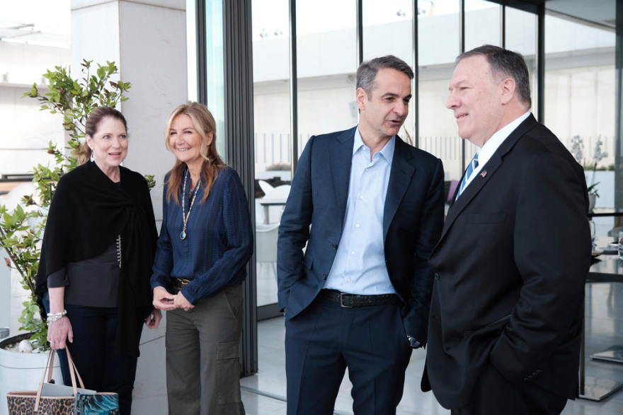 Κυριάκος και Μαρέβα Μητσοτάκη πήραν πρωινό με το ζεύγος Πομπέο - Δείτε βίντεο