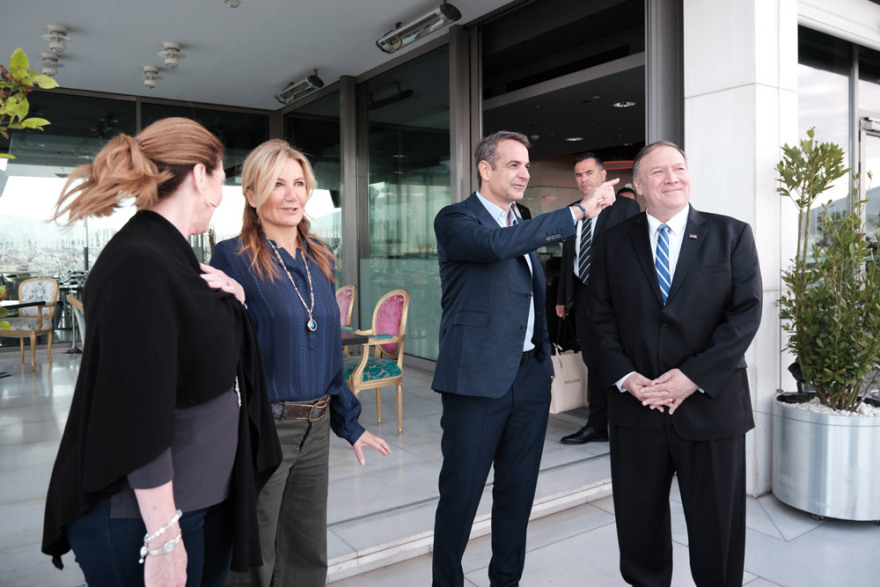 Κυριάκος και Μαρέβα Μητσοτάκη πήραν πρωινό με το ζεύγος Πομπέο - Δείτε βίντεο