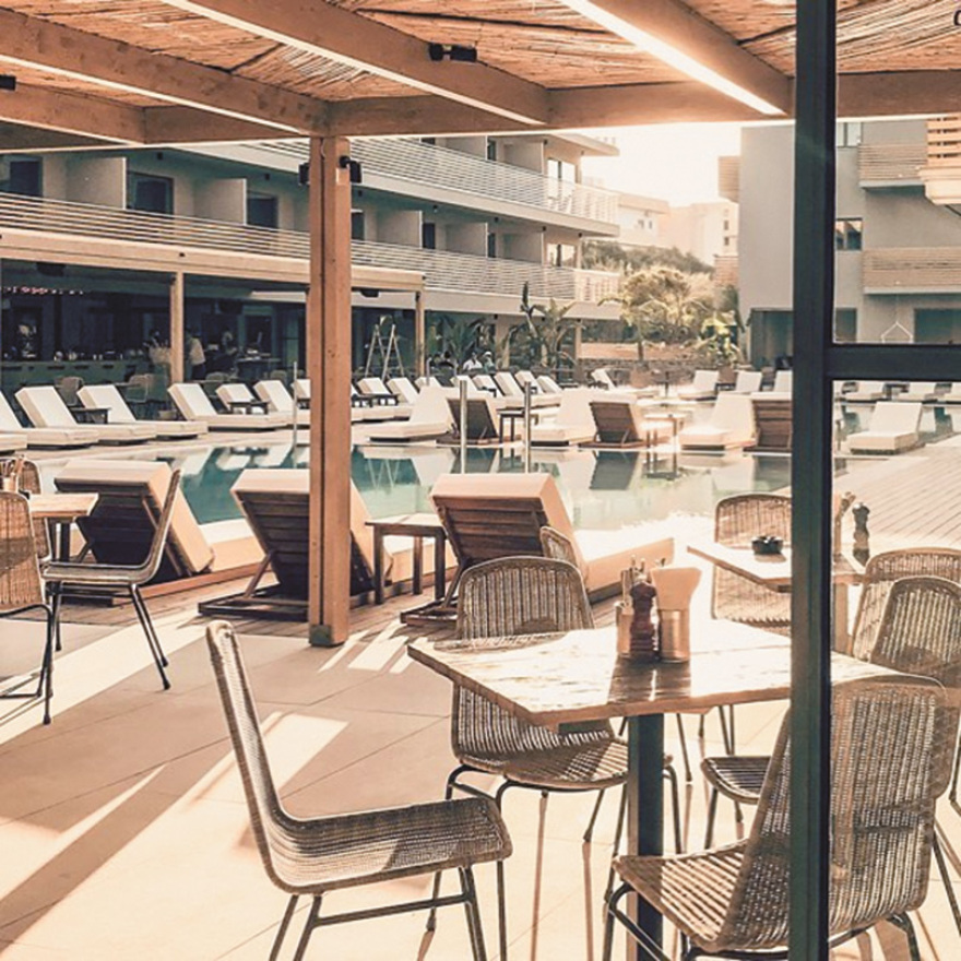 Χρεοκοπία Thomas Cook: Ο θείος του Παπακαλιάτη έχασε €5 εκατ.