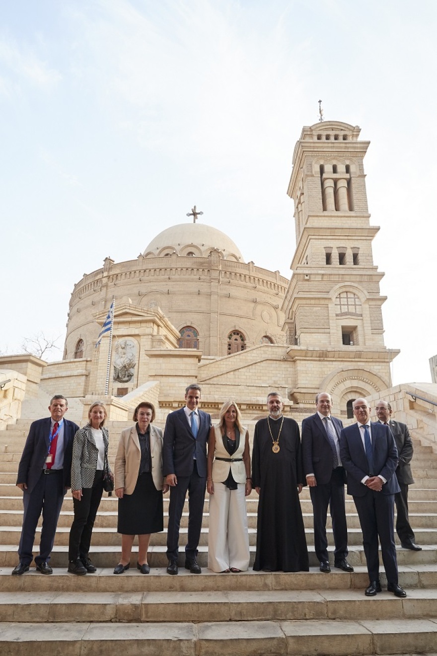 Φωτογραφίες: Στην Ιερά Μονή του Αγίου Γεωργίου στο Κάιρο ο πρωθυπουργός
