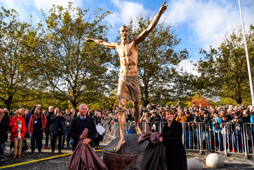 Ο Ιμπραΐμοβιτς έγινε άγαλμα!