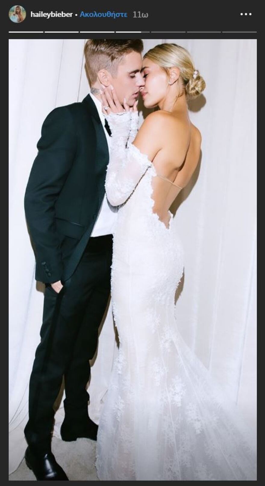 Η Χέιλι Μπάλντουιν παρουσίασε στο Instagram το εντυπωσιακό νυφικό της