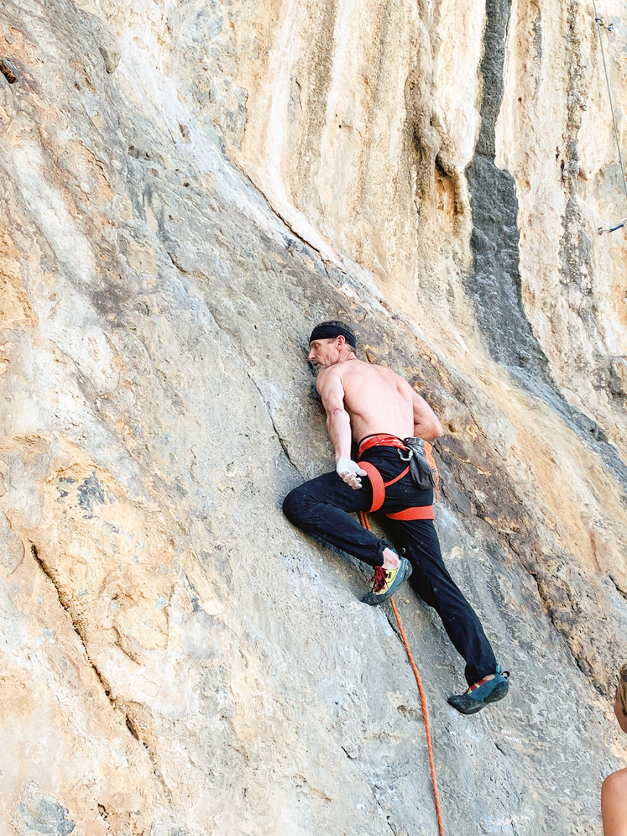 Τζο Νέσμπο:  Στην  Κάλυμνο με τον  συγγραφέα  των best sellers