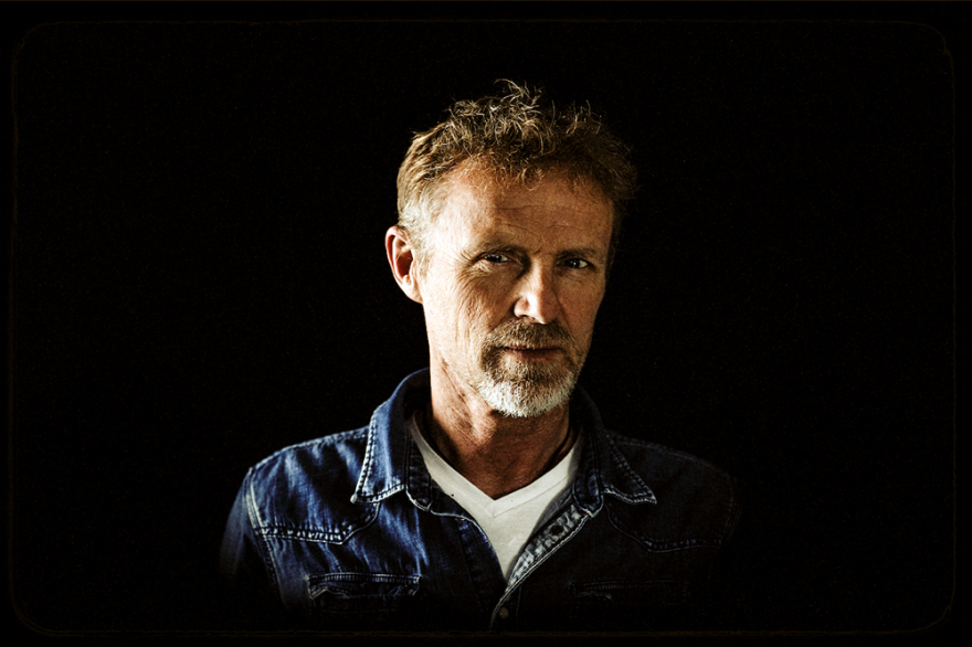 Τζο Νέσμπο:  Στην  Κάλυμνο με τον  συγγραφέα  των best sellers