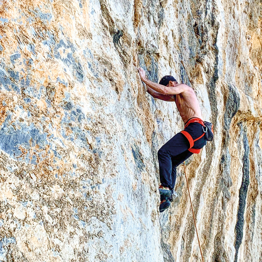 Τζο Νέσμπο:  Στην  Κάλυμνο με τον  συγγραφέα  των best sellers