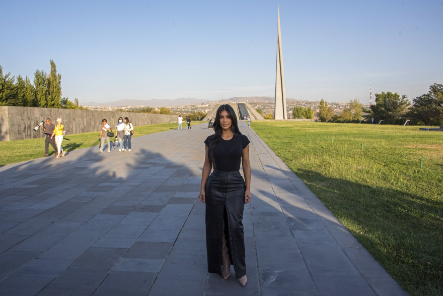 Κιμ Καρντάσιαν: Συζητώ με την κυβέρνηση των ΗΠΑ για την αναγνώριση της Γενοκτονίας των Αρμενίων