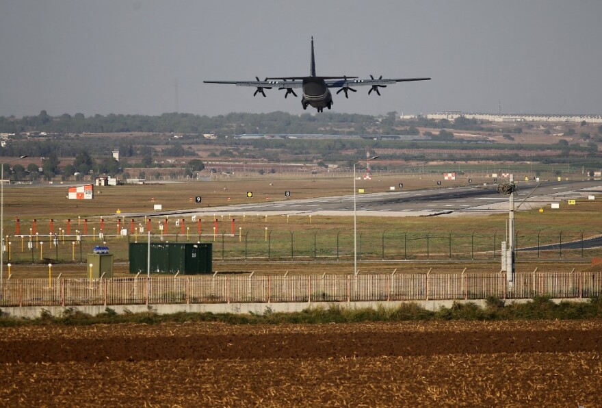 Χάος στη Συρία από την τουρκική εισβολή: Εκρήξεις και καπνοί -  Δύο τουλάχιστον οι νεκροί