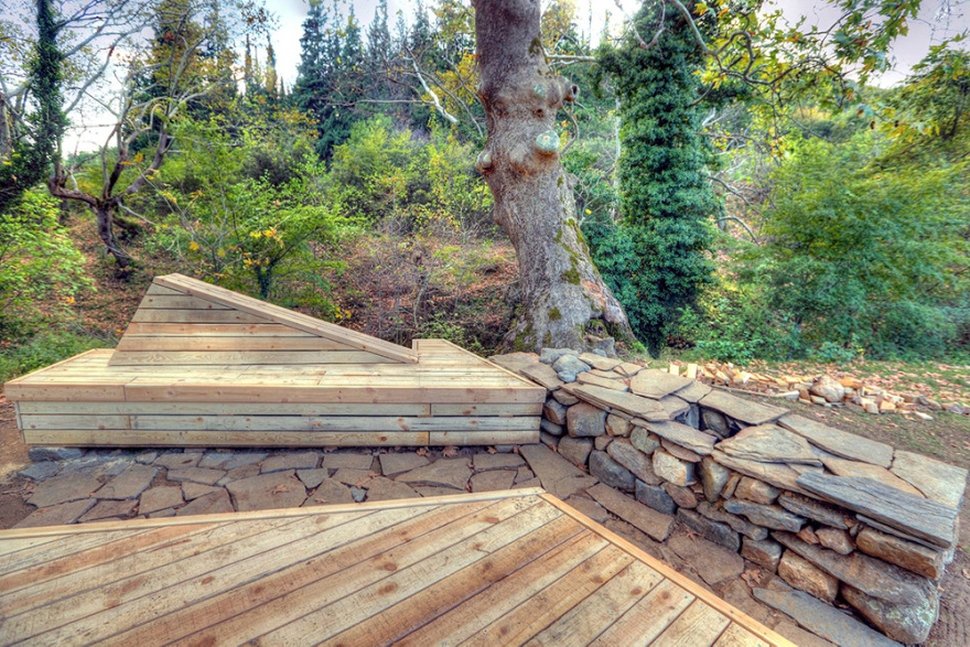 Ξένοι εθελοντές αρχιτέκτονες έδωσαν «ζωή» σε εγκαταλειμμένο πάρκο στις Σέρρες