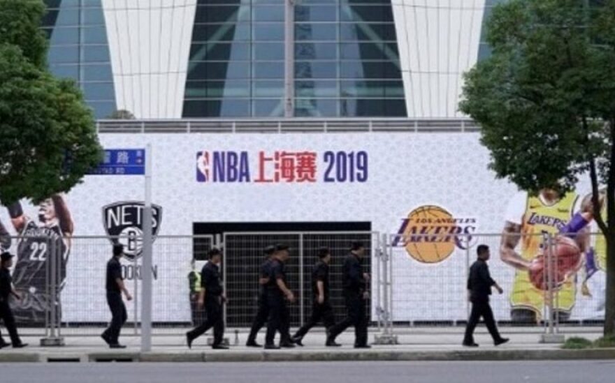 ΝΒΑ: Συνελήφθη Κινέζος οπαδός των Ρόκετς - Στον «αέρα» τα φιλικά στην Κίνα