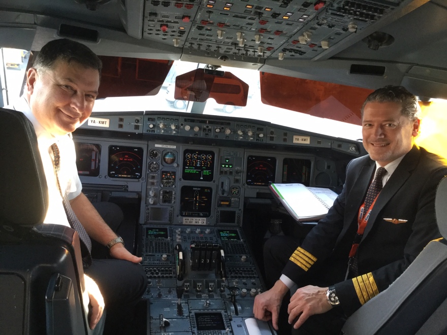 Συγκλονίζει ο Έλληνας πιλότος που επέζησε από πολύνεκρο τρομοκρατικό χτύπημα στην Καμπούλ