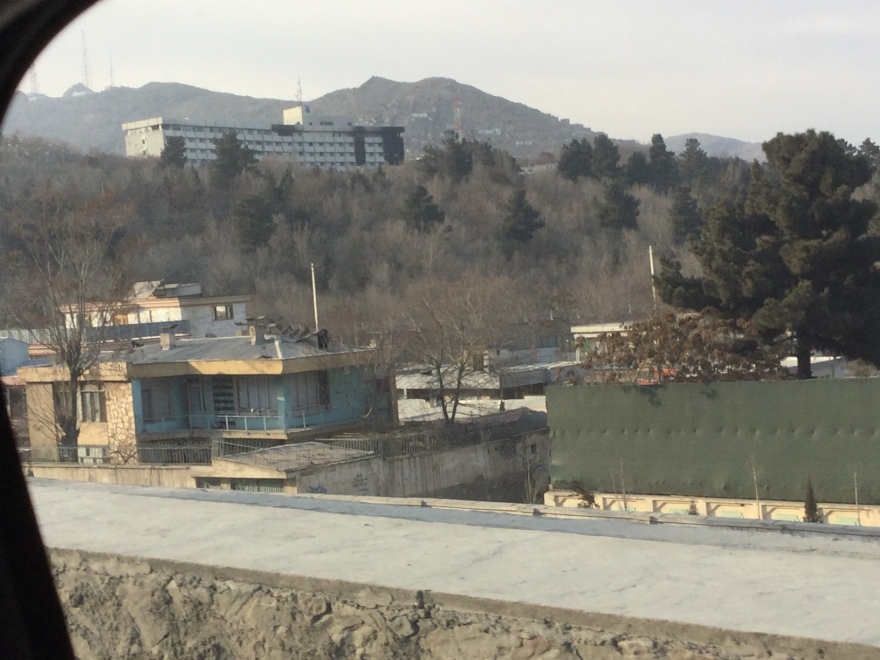 Συγκλονίζει ο Έλληνας πιλότος που επέζησε από πολύνεκρο τρομοκρατικό χτύπημα στην Καμπούλ