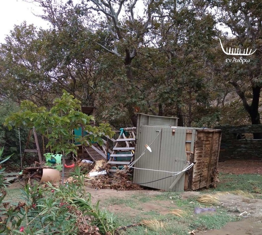 Μενεγάκη - Παντζόπουλος: Εικόνες καταστροφής στην ξενοδοχειακή μονάδα τους στην Άνδρο