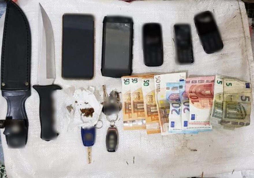 Συνελήφθησαν με 116 κιλά χασίς στα Γρεβενά - Τα μετέφεραν με δύο αυτοκίνητα