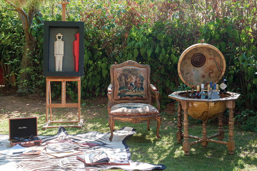 Γεώργιος Καράμπελας - Μαρίνα Κουταρέλλη: Αποχαιρετισμός στο καλοκαίρι με 60s διάθεση