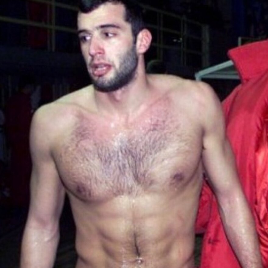 Αντώνης Βλοντάκης: Γιορτάζει τα γενέθλιά του με φωτογραφίες από τα 4, τα 24 και τα 44 χρόνια του  