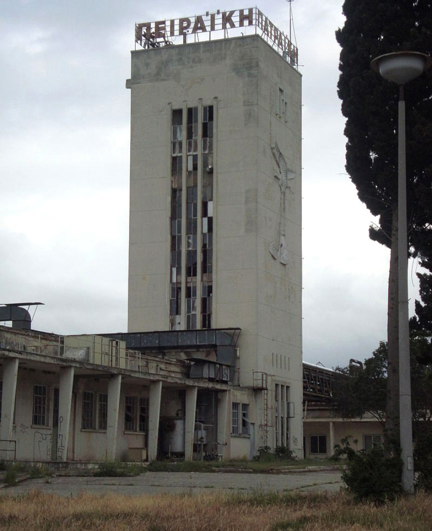 Φαίδων Στράτος: Η συναρπαστική ζωή του «κ.Πειραϊκή - Πατραϊκή»