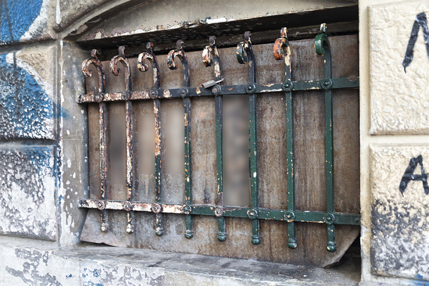 Εξαρθρώθηκε σπείρα που διακινούσε ναρκωτικά όλο το 24ωρο δίπλα στην ΑΣΟΕΕ!