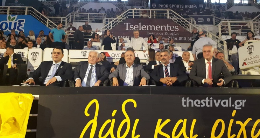 Θεσσαλονίκη: Χιλιάδες χορευτές στο 15ο Φεστιβάλ Ποντιακών Χορών