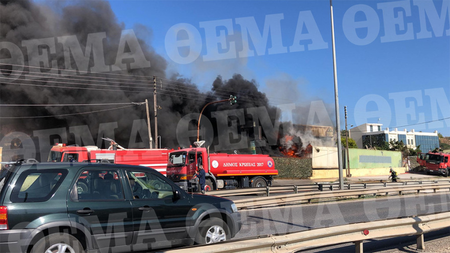 Κορωπί: Μεγάλη φωτιά σε εταιρεία στη λεωφόρο Βάρης 