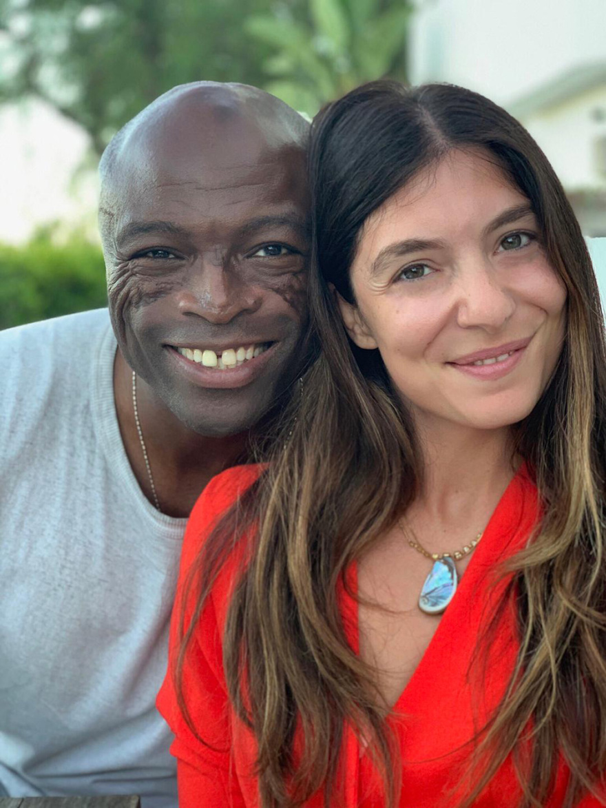 Μαριάννα Λαλαούνη: Η Ελληνίδα που στέλνει στίχους στον Seal