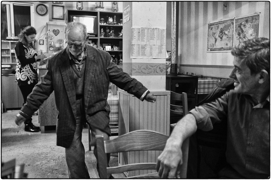 Έκθεση φωτογραφίας: THE GREEK ICON, Ανδρέας Ζαχαράτος 