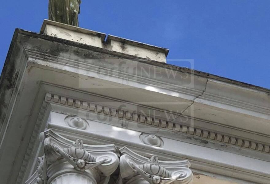 Κέρκυρα: Εικόνες ντροπής - Εγκαταλελειμμένο το Αχίλλειο