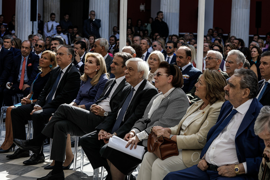 Μητσοτάκης: Είμαστε λίγοι για να είμαστε διχασμένοι