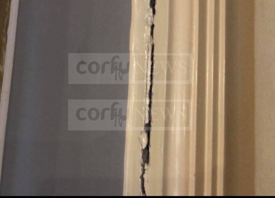 Κέρκυρα: Εικόνες ντροπής - Εγκαταλελειμμένο το Αχίλλειο