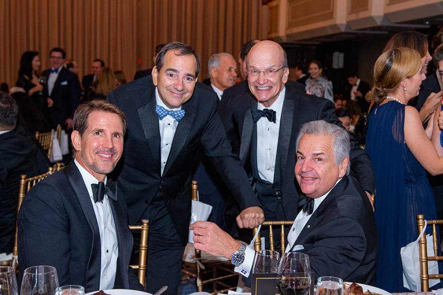 Ελληνική Πρωτοβουλία: Λαμπερό γκαλά στη Νέα Υόρκη