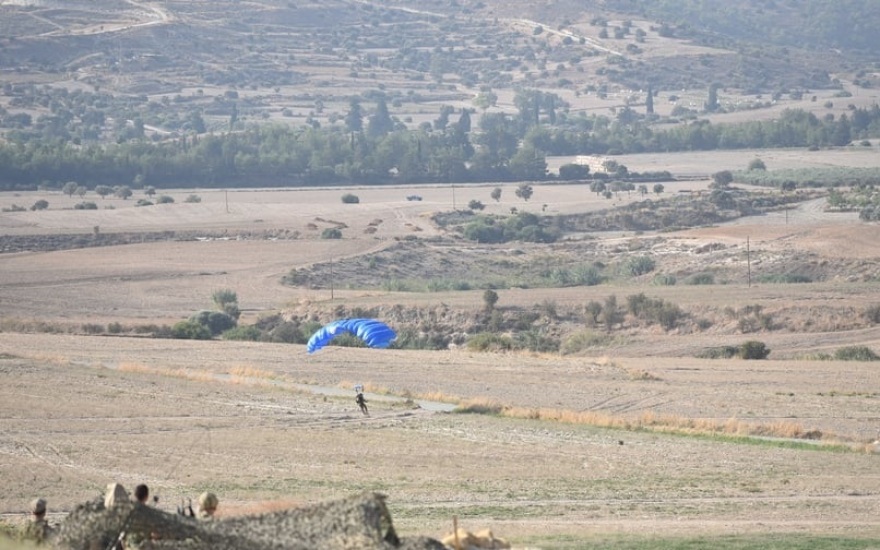 «Ατσάλινο Βέλος»: Εντυπωσιακή άσκηση στην Κύπρο με τη συμμετοχή ελληνικών F-16 