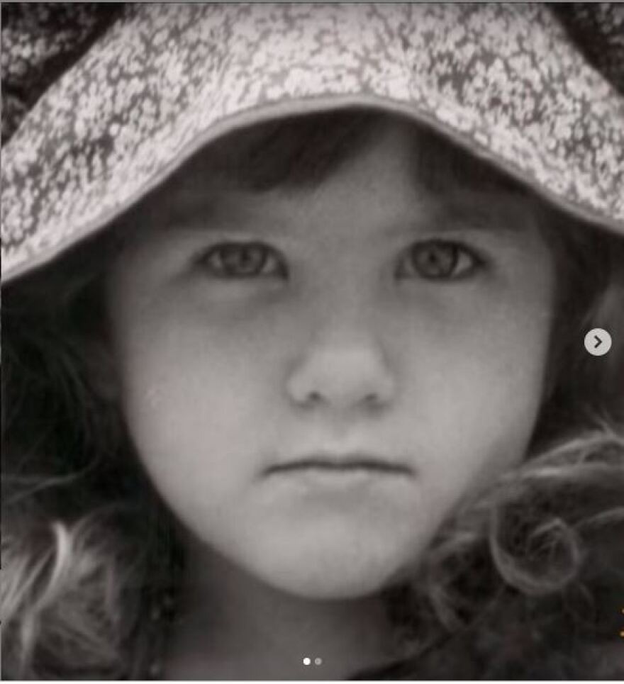 Τζένιφερ Άνιστον & Instagram: Το ρεκόρ Γκίνες, ο Χάρι και η Μέγκαν και ο «κρυφός» λογαριασμός