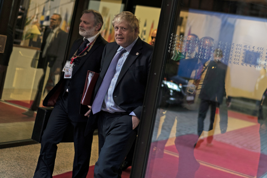 Σύνοδος Κορυφής E.E.: Μένει το βέτο σε Σκόπια και Αλβανία 