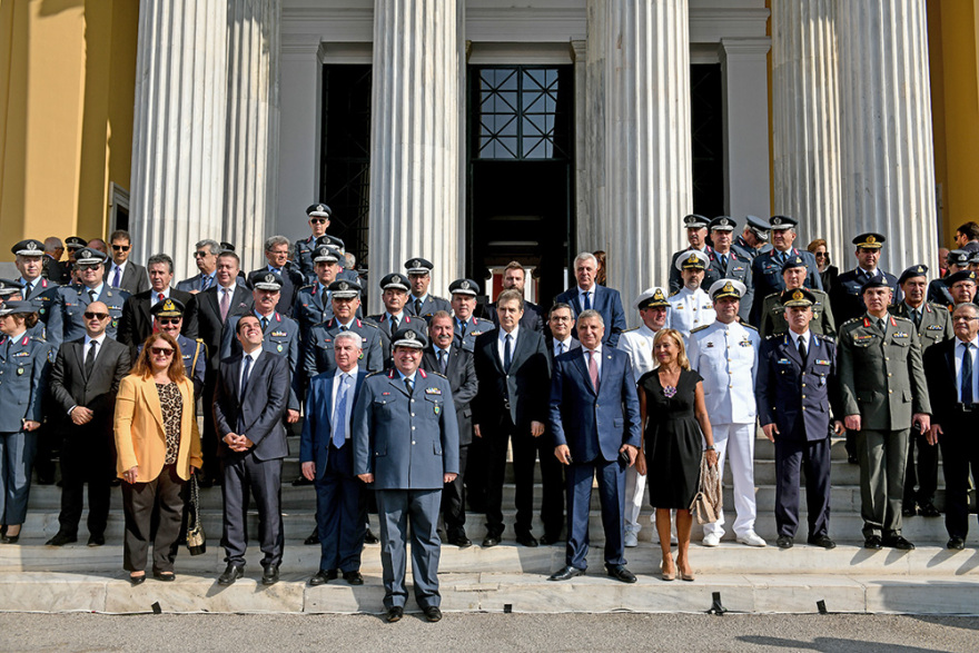 «Ημέρα της Αστυνομίας»: Ελικόπτερα, μηχανές, ποδήλατα και αστυνομικοί σκύλοι στη γιορτή της ΕΛΑΣ