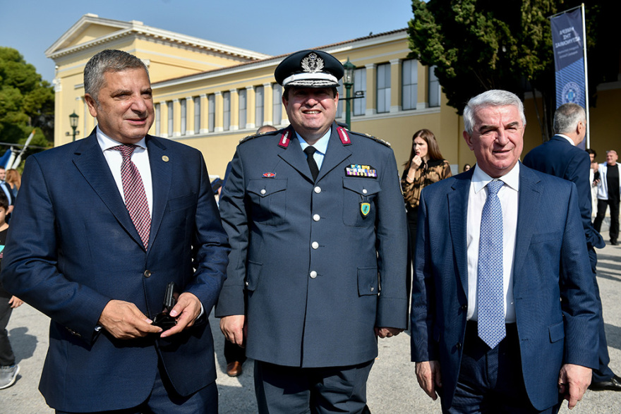 «Ημέρα της Αστυνομίας»: Ελικόπτερα, μηχανές, ποδήλατα και αστυνομικοί σκύλοι στη γιορτή της ΕΛΑΣ