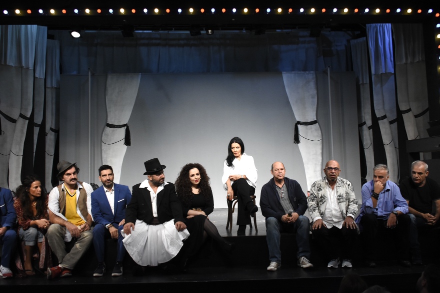  Στο θέατρο «Αθηνά» γιορτάζουν τα 200 χρόνια εθνικής... Ασυναρτησίας! 