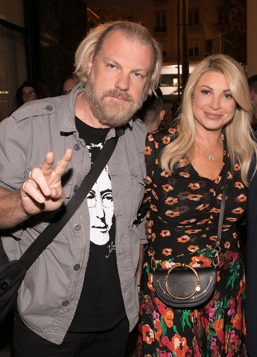 «Ωνάσης: Τα θέλω όλα»: «Παρέλαση» επωνύμων στο πάρτι μετά την πρεμιέρα στο «Παλλάς»