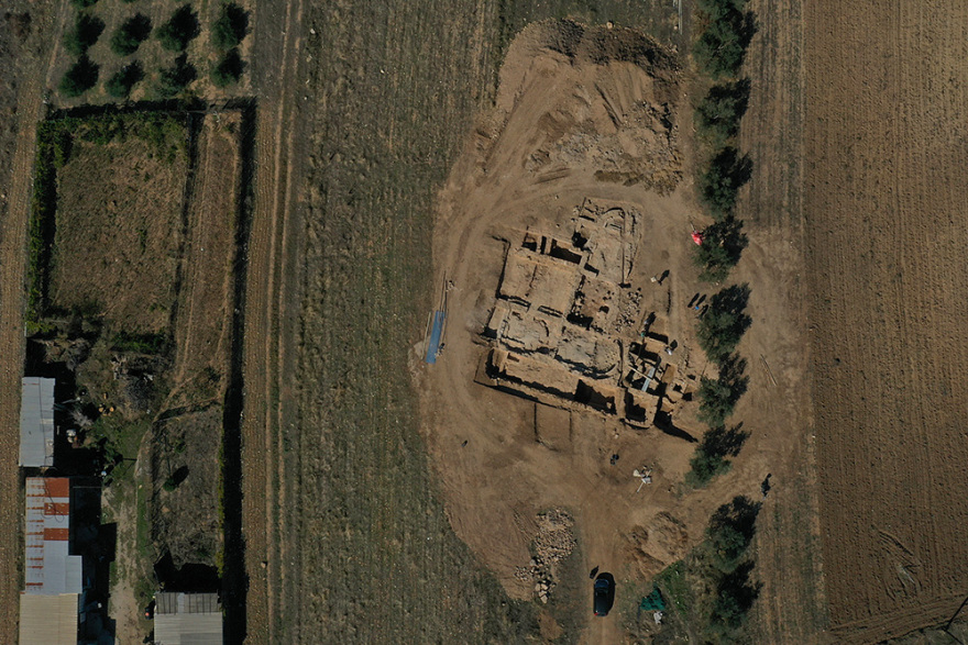 Αρχαία Τενέα: Στο «φως» δημόσια λουτρά των ρωμαϊκών χρόνων 