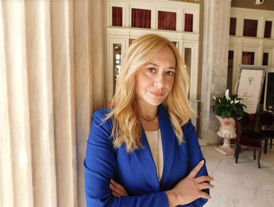 Μια selfie κάρφωσε τους ληστές που «τσάκιζαν» στο ξύλο ηλικιωμένους 