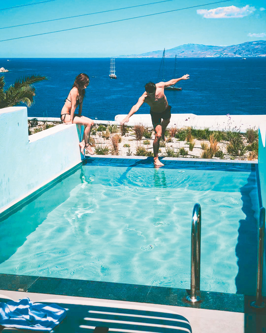 Πόλεμος στη Μύκονο με 100 καταγγελίες για αυθαίρετα