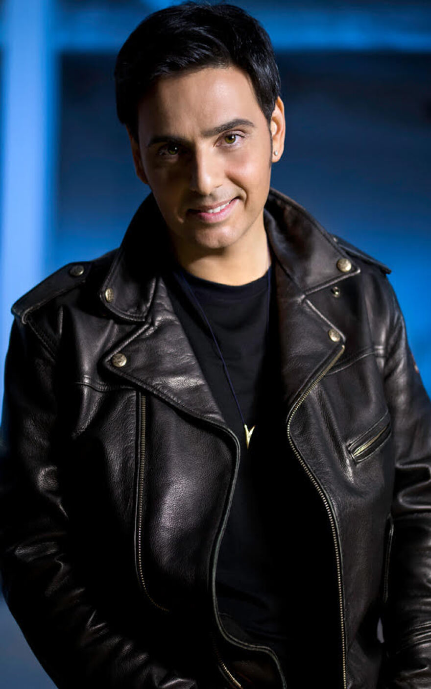 Ο Γιώργος Τσαλίκης κάνει πρεμιέρα στην νυχτερινή Αθήνα 