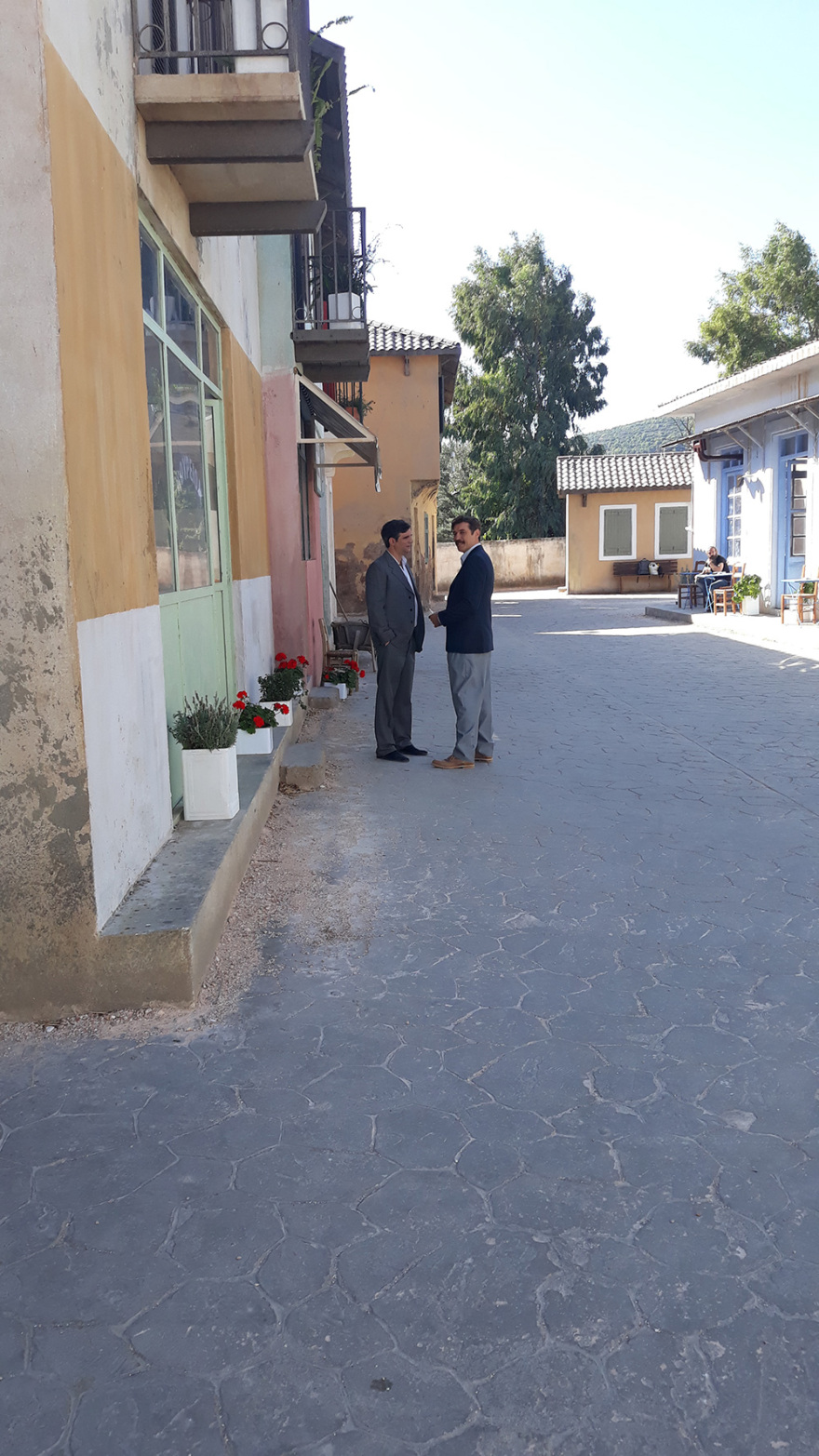 Άγριες Μέλισσες: Το protothema.gr μπήκε στο χωριό που γυρίζεται το πιο επιτυχημένο σίριαλ της χρονιάς