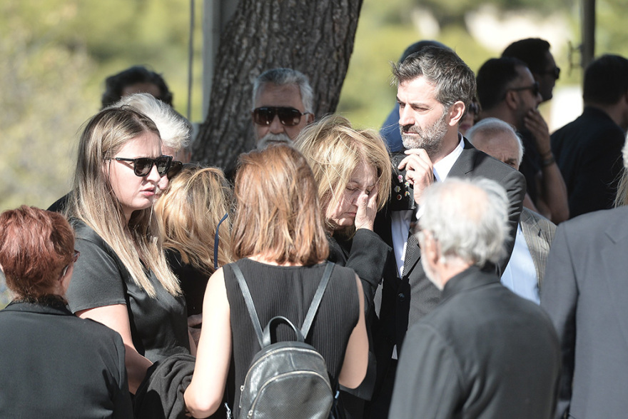 Σοφία Κοκοσαλάκη: Συγκινητικό το «αντίο» στη σχεδιάστρια - «Τίμησες την Ελλάδα»