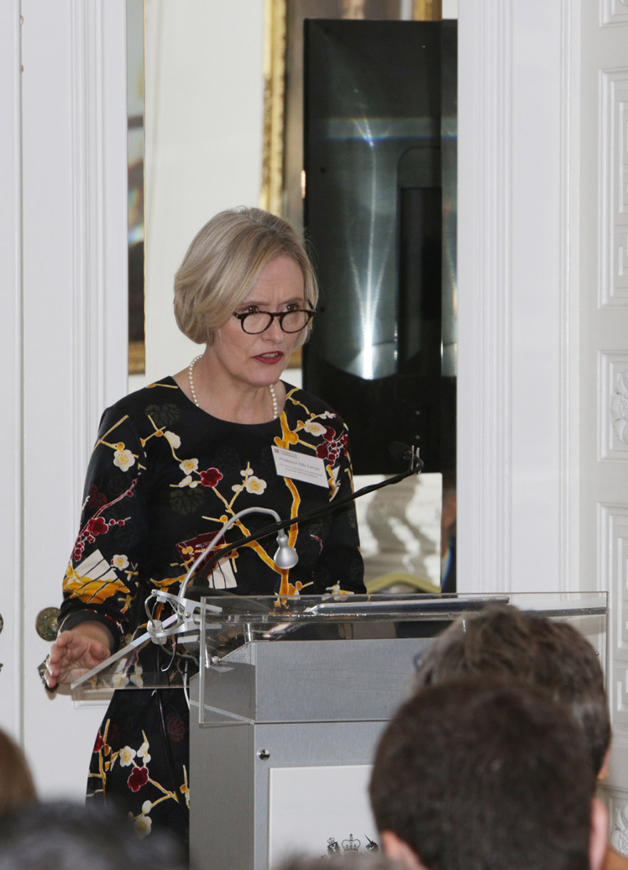 Γιάννα Αγγελοπούλου: Παρουσίαση του προγράμματος Κέιμπριτζ στη Βρετανική Κατοικία