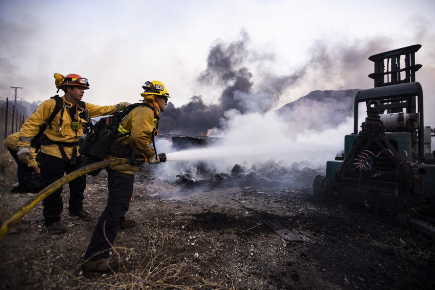 ΗΠΑ: Σαρώνουν τη νότια Καλιφόρνια οι πυρκαγιές 