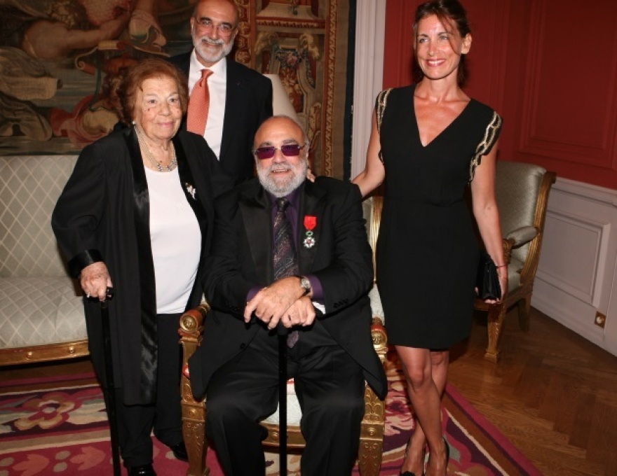 Έφυγε από τη ζωή η μητέρα του Ντέμη Ρούσσου