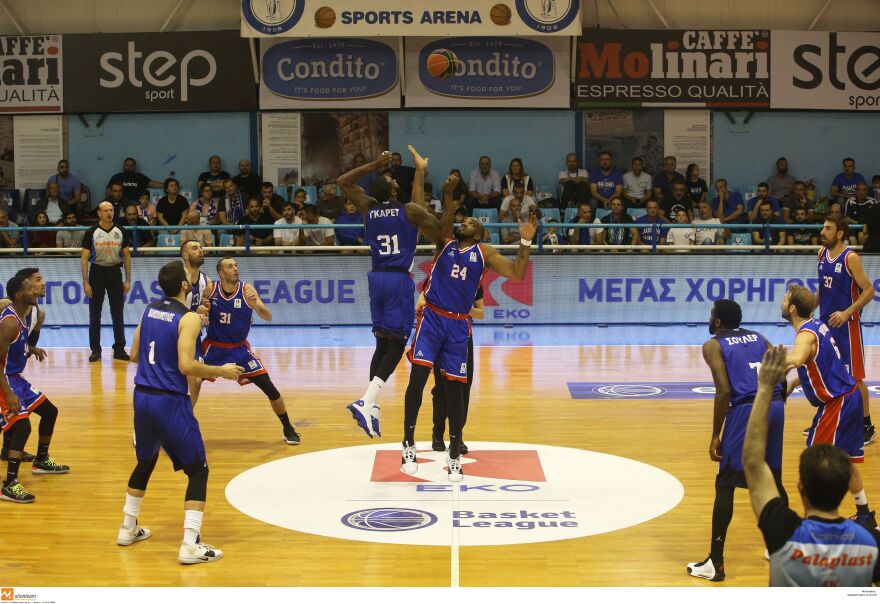 Basket League: Ηρακλής και Πανιώνιος έβαλαν τις ίδιες φανέλες και «ζάλισαν» τους διαιτητές