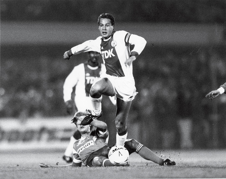 Τζoνι Φαν’τ Σιπ: H ιστορία του  Ολλανδού που θέλει να γίνει Ρεχάγκελ