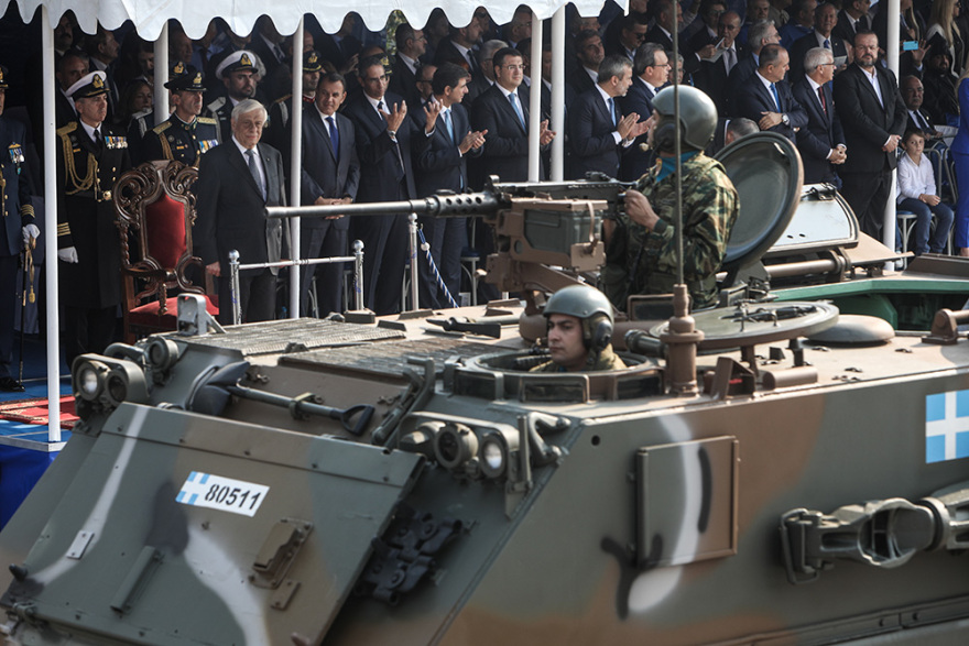 Θεσσαλονίκη: Εντυπωσιακή η στρατιωτική παρέλαση για την 28η Οκτωβρίου